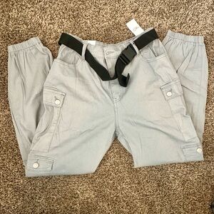 NWT Women’s High-Rise Baggy Cargo Jogger